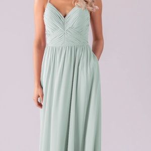 Kennedy Blue “Caitlin” style Sea Glass color size 4